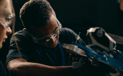 What Subjects Are Needed to Become a Mechanical Engineer in South Africa